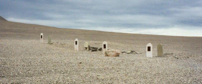 Graves of those who died at the camp © SW